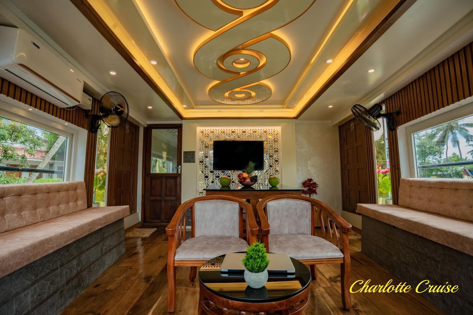 Charlotte Cruise House Boat Hotel Alappuzha Eksteriør billede